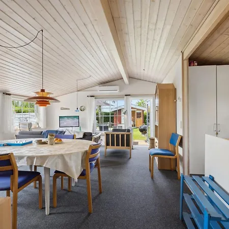 Amy - 150m From The Sea By Interhome *