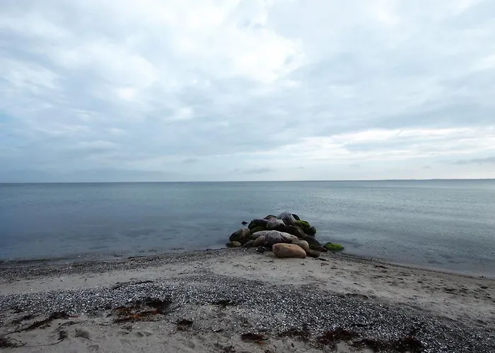 Amy - 150m From The Sea By Interhome