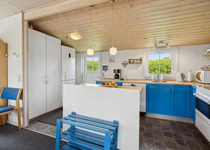 Amy - 150m From The Sea By Interhome *